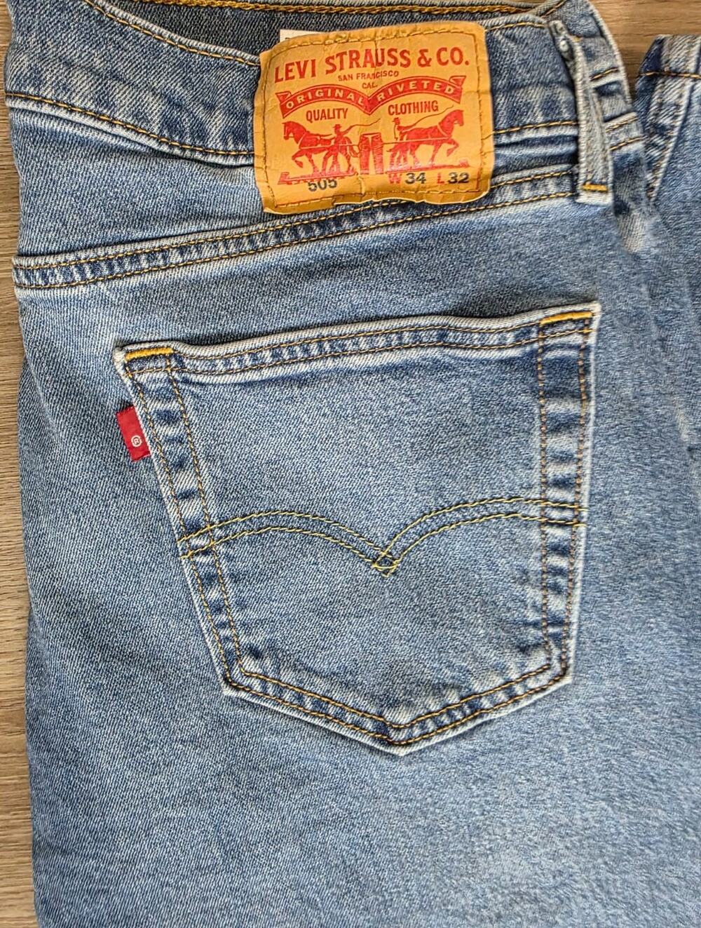 Levi's 505 Regular Fit Jeans Men's 34x32 Blue Straight Leg Medium Wash